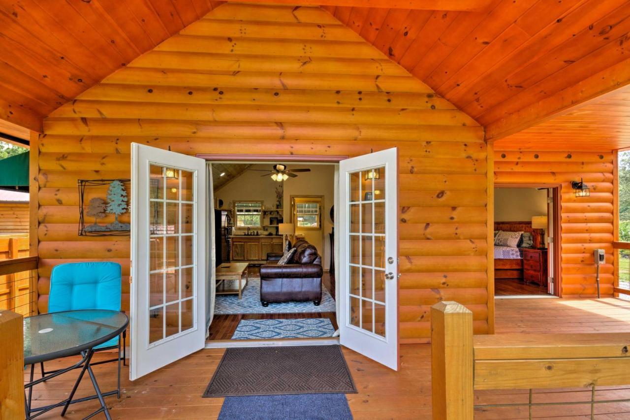 Cozy Riverfront Cabin With Private Deck And Hot Tub! Bryson City Kültér fotó
